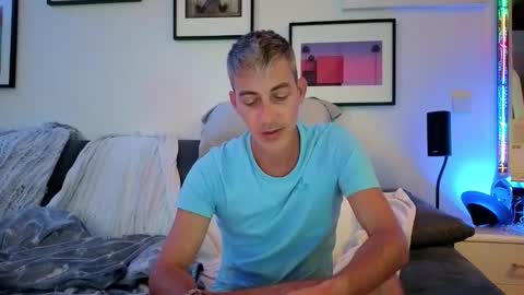 Snapshot of hugolandcam chatting on September 8, 2:49 pm Hugo online show from September 8, 2:49 pm