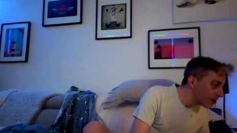 Snapshot of hugolandcam chatting on January 28, 8:58 pm Hugo online show from January 28, 8:58 pm