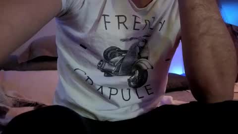 Snapshot of hugolandcam chatting on March 1, 4:33 pm Hugo online show from March 1, 4:33 pm