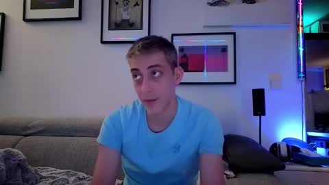 Snapshot of hugolandcam chatting on March 9, 8:31 pm Hugo online show from March 9, 8:31 pm