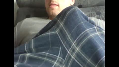 hugothewood1001 online show from November 27, 11:36 am