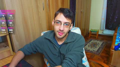 Snapshot of hungeddy chatting on December 26, 9:11 am Eddy online show from December 26, 9:11 am