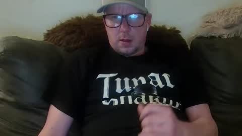 HuingsingleDad79 online show from March 13, 8:33 am