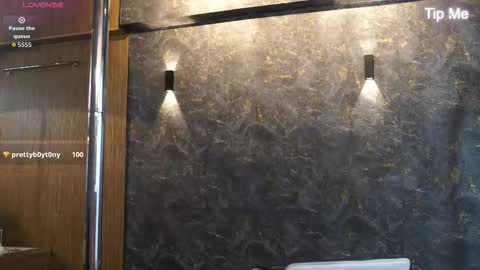 hunk_ryan online show from November 21, 2:16 pm