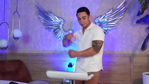 Snapshot of hunk_ryan chatting on October 19, 8:01 pm hunk_ryan online show from October 19, 8:01 pm
