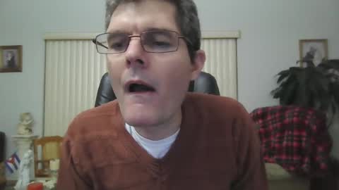 Snapshot of hunkmasclefad458 chatting on November 2, 4:17 am hunkmasclefad458 online show from November 2, 4:17 am