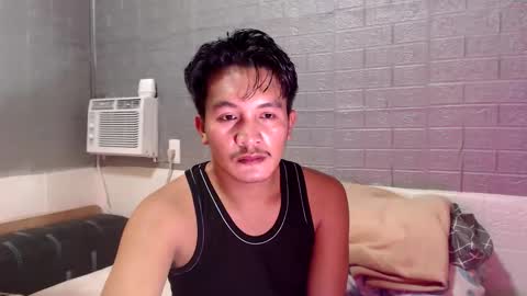 hunkylloyd online show from April 4, 3:14 am