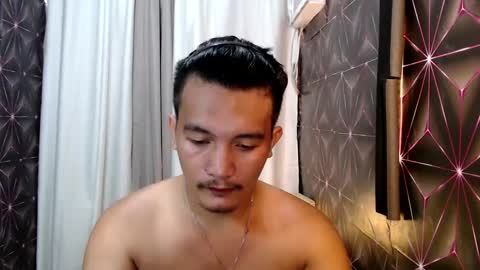 hunkylloyd online show from February 23, 7:06 am