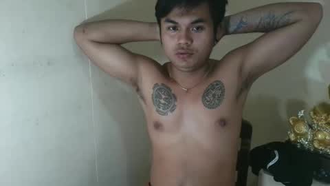 hunkyzeus online show from December 20, 5:20 pm