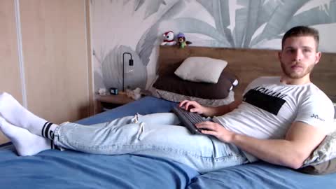 Snapshot of hunterbridges chatting on January 21, 8:33 am Hunter Bridges online show from January 21, 8:33 am