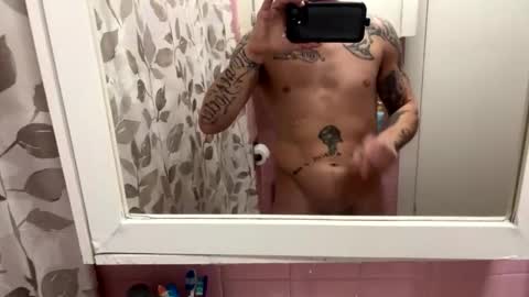 husbandandwife2011 online show from March 23, 11:16 am