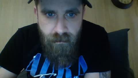huskygengar22 online show from July 17, 11:11 pm