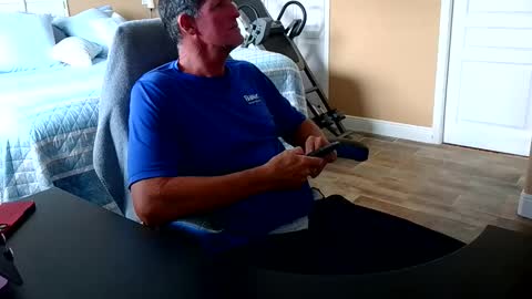 hvacstud4 online show from April 8, 7:11 pm