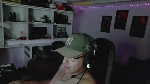 hydroblast777 online show from April 4, 11:02 pm