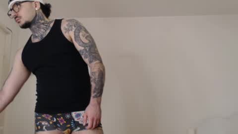 hypersyren online show from January 14, 10:46 pm