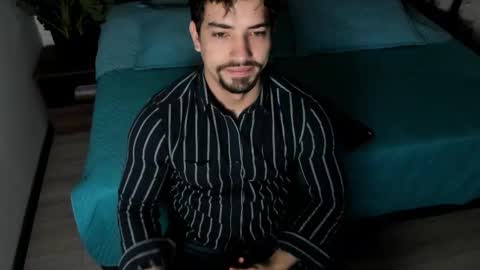 Ian Davis online show from October 23, 12:19 pm