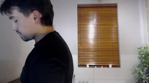 Ian Davis online show from February 11, 7:48 pm