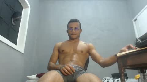 Snapshot of ian_tuner chatting on December 27, 6:14 am ian_tuner online show from December 27, 6:14 am