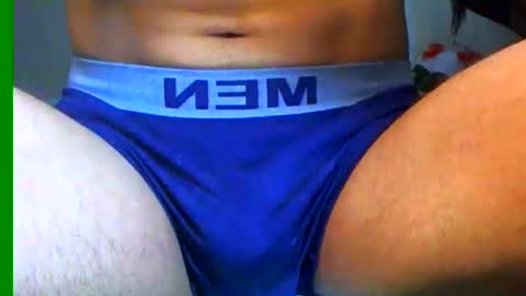 Snapshot of ian_zaenzz chatting on December 31, 7:07 pm Samuel igsamuelnoguera 1333 online show from December 31, 7:07 pm