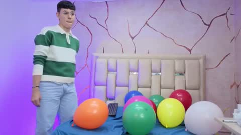 Ian  online show from March 9, 9:20 pm