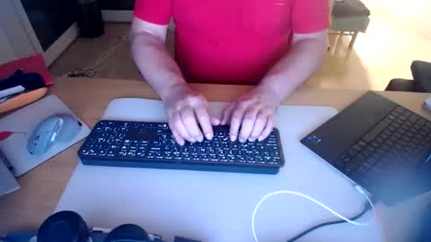 iandy12 online show from October 27, 10:56 pm