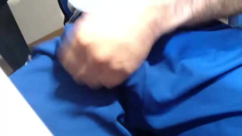 icky_thumps online show from July 18, 4:52 am