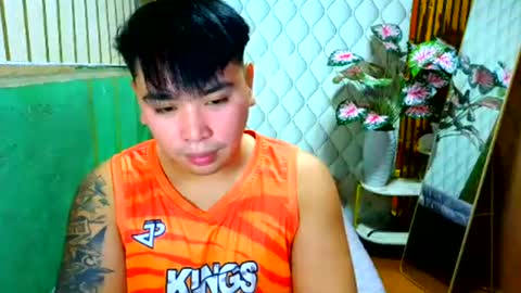 iconic_vince online show from March 9, 12:10 pm