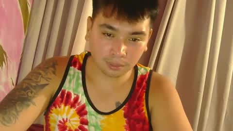 iconic_vince online show from October 25, 1:13 pm