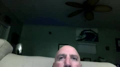 icumming online show from November 22, 5:40 am