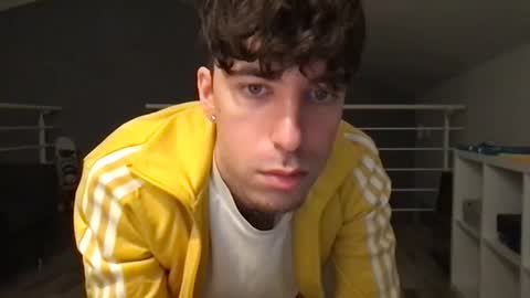 Snapshot of icyninesix chatting on February 4, 8:59 pm icyninesix online show from February 4, 8:59 pm