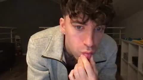 Snapshot of icyninesix chatting on January 11, 4:36 pm icyninesix online show from January 11, 4:36 pm