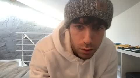 Snapshot of icyninesix chatting on December 17, 1:27 pm icyninesix online show from December 17, 1:27 pm