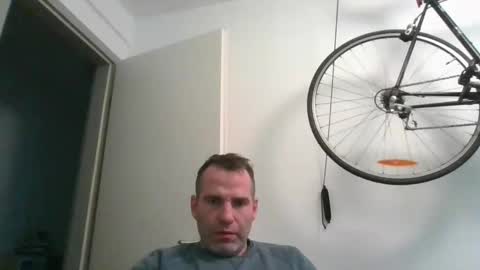 idontknowwhy1 online show from February 18, 4:27 pm