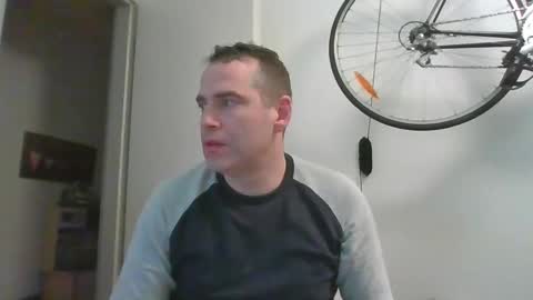 idontknowwhy1 online show from January 2, 7:12 am