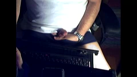 ikissuuuu online show from January 18, 2:52 pm