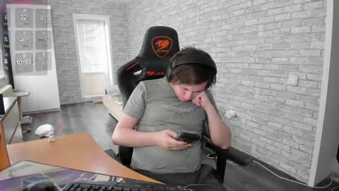 iliaskris online show from February 14, 10:49 am