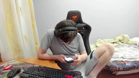 iliaskris online show from September 17, 12:22 am