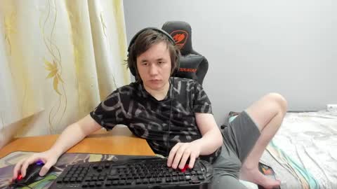 iliaskris online show from April 16, 10:23 pm