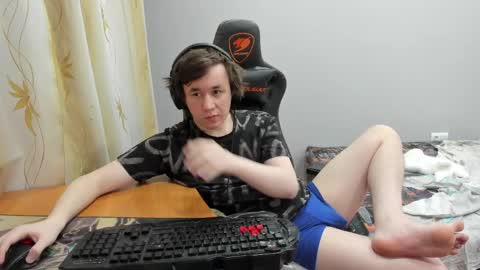 iliaskris online show from April 1, 5:10 pm