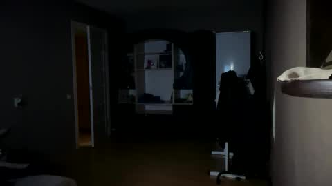 ilyahrr online show from April 5, 9:11 pm