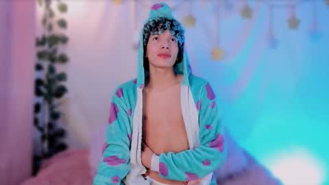 Alejo independent model   online show from October 15, 1:13 am