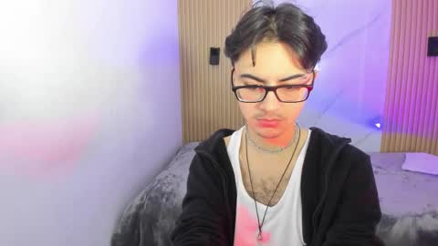 dayros online show from December 18, 3:46 am