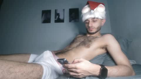 Snapshot of im_paul_ chatting on December 24, 9:22 pm Paul online show from December 24, 9:22 pm