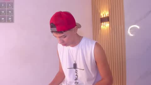 Snapshot of im_sebaslopez chatting on February 22, 3:34 am im_sebaslopez online show from February 22, 3:34 am