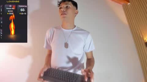 Snapshot of im_sebaslopez chatting on March 7, 4:02 am im_sebaslopez online show from March 7, 4:02 am