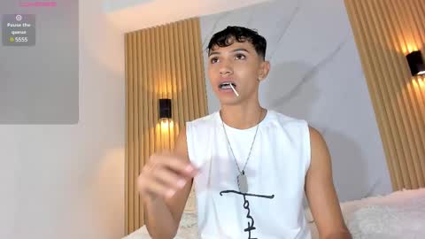Snapshot of im_sebaslopez chatting on February 20, 3:23 am im_sebaslopez online show from February 20, 3:23 am