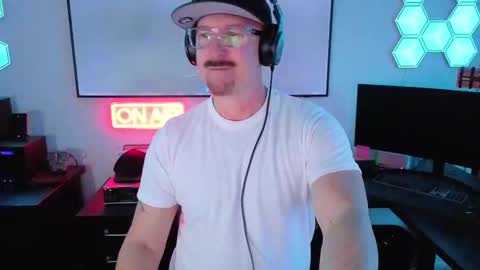 DJ Azra online show from February 18, 4:37 am