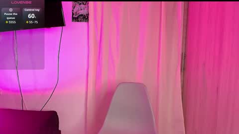 Snapshot of imgerver chatting on October 20, 12:53 pm GERVE online show from October 20, 12:53 pm
