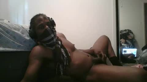 Snapshot of imthehornyest chatting on October 26, 7:27 pm imthehornyest online show from October 26, 7:27 pm
