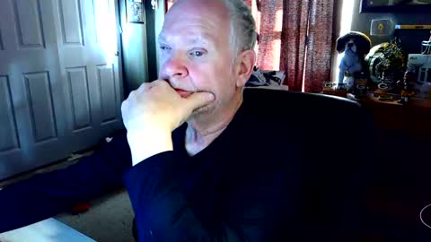 Papa online show from November 22, 8:30 pm